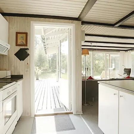 Beautiful In Aakirkeby With Kitchen Casa vacanze *
